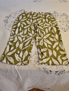 Meg & Margot Green Botanical Leaf Print Pull On Wide Leg Pants Size L